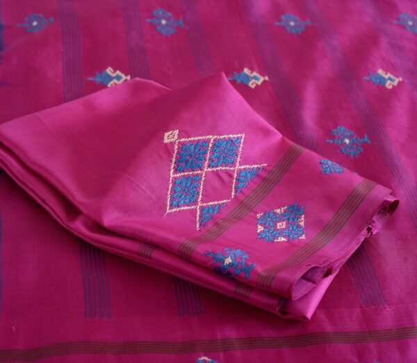 Elegant Kanjivaram Sampradaya Korvai Temple Kasuti Hand Embroidery Weavemaya Bangalore India Maya Copper Sulphate Blue RS212219 2