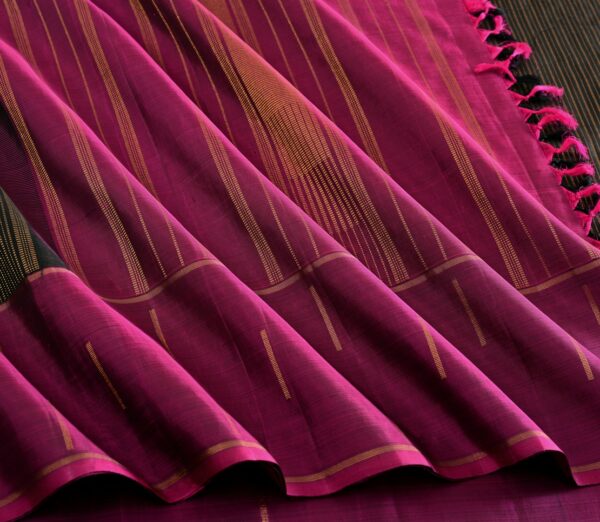 Elegant Kanjivaram Nouveau Kanchi Zari Lines Rich Pallu Weavemaya Bangalore India Maya Black 2592302 5