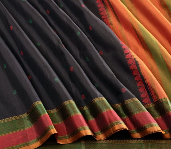 Elegant Kanjivaram Mrudula Threadwork Butta Weavemaya Bangalore India Maya Black 1442331 4